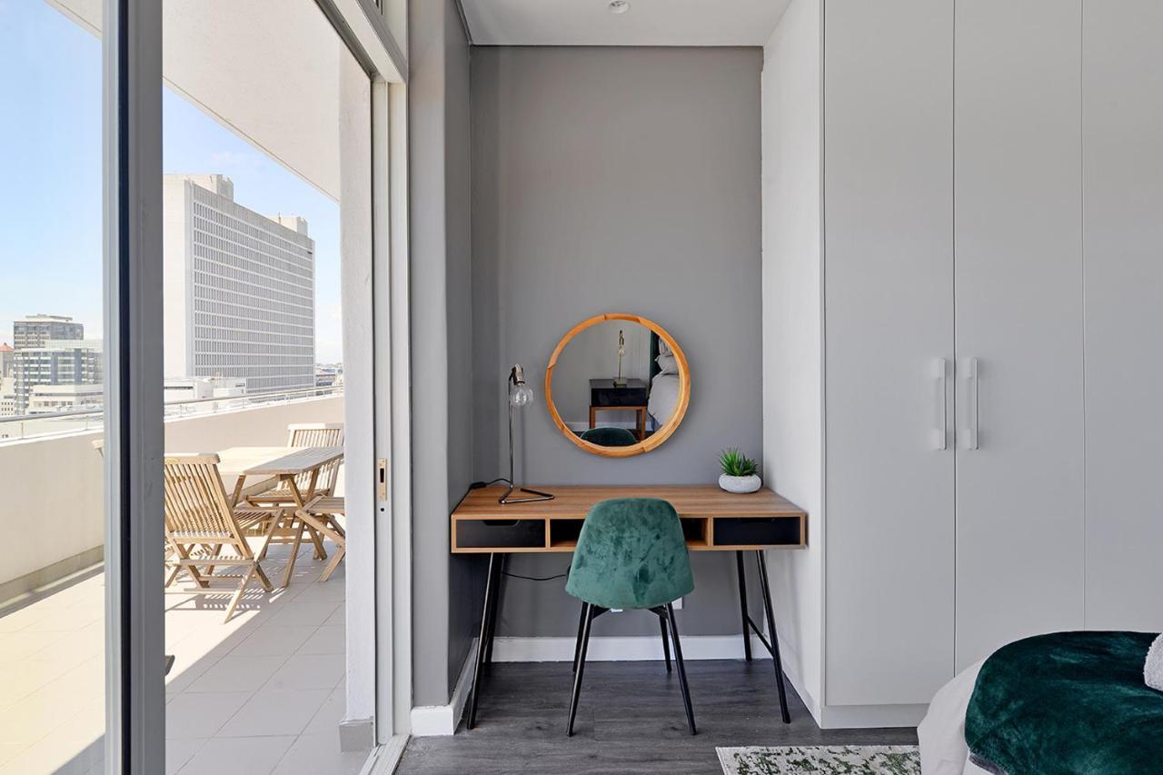 Lyra - Chic Urban Living In The Heart Of Cidade Do Cabo