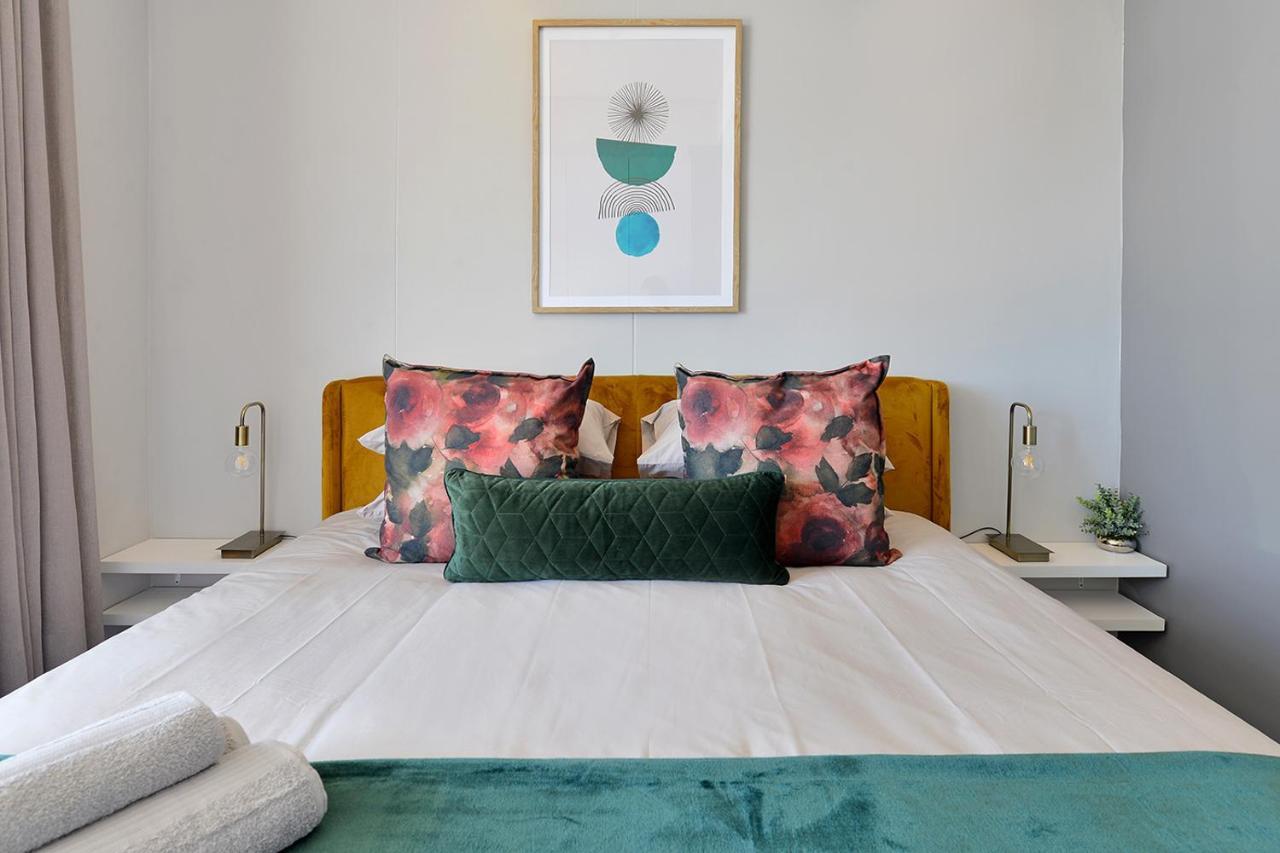 Lyra - Chic Urban Living In The Heart Of * Cidade Do Cabo